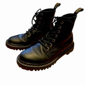 DR.MARTENS LUNA WOMEN SZ 8 BLACK COMBAT BOOTS